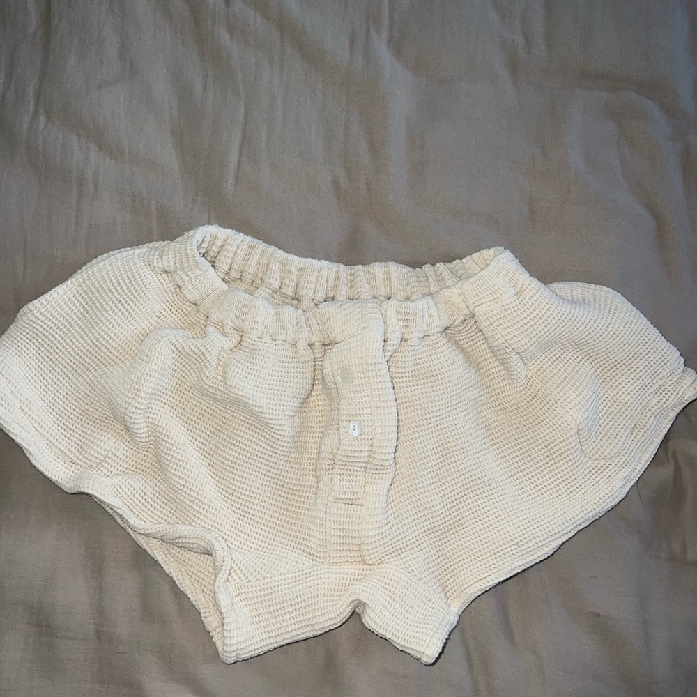 Myrah Peñaloza in Bali WAFFLE SET